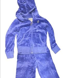 Beautiful Juicy Couture Purple Matching set! Size 4.❣️